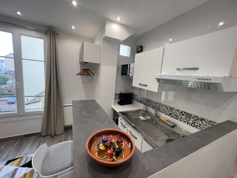 Quiet & Bright Studio 15Min Away From Paris بوندي المظهر الخارجي الصورة